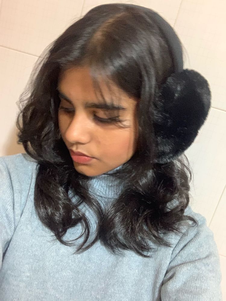 Cozy Black Faux Fur Earmuffs🐰🎀