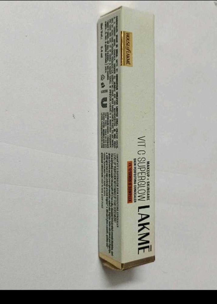 Lakme Vit C Superglow Concealer