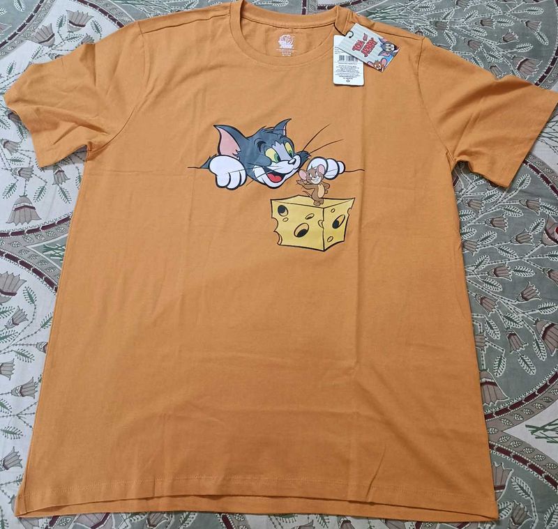 Tom and Jerry Graphic Tee