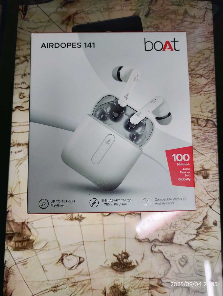 boAt Airdopes 141 - White