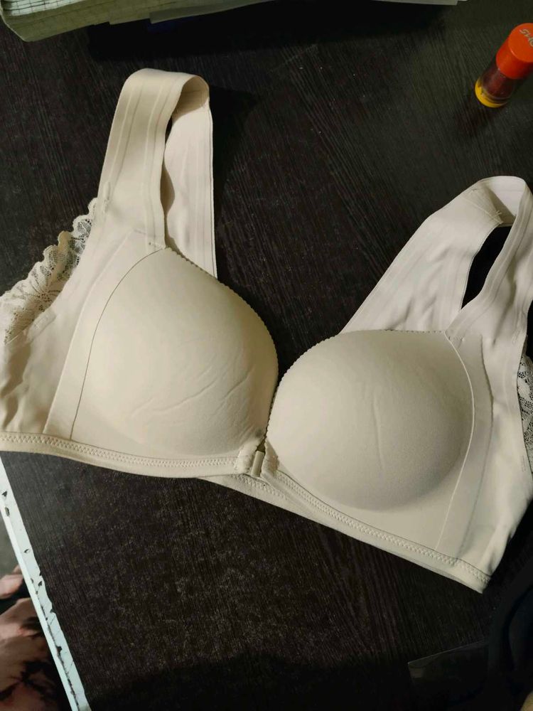 Nude Wireless Everyday Bra