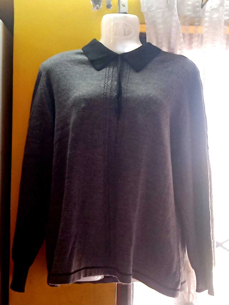 Gray Collared Long Sleeve Top