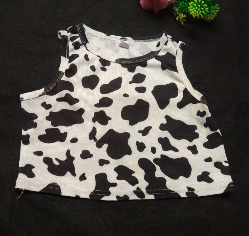 🥳Flate Sell 🥳Shein Cow Print Crop Top