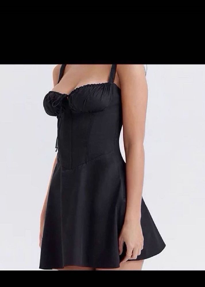 Cute Black mini dress (NEWME)