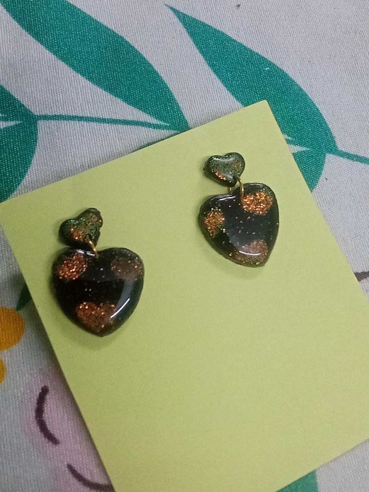 glittery hearts earrings