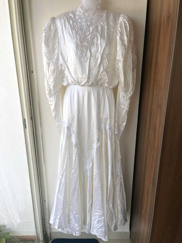 Elegant White Maxi Dress