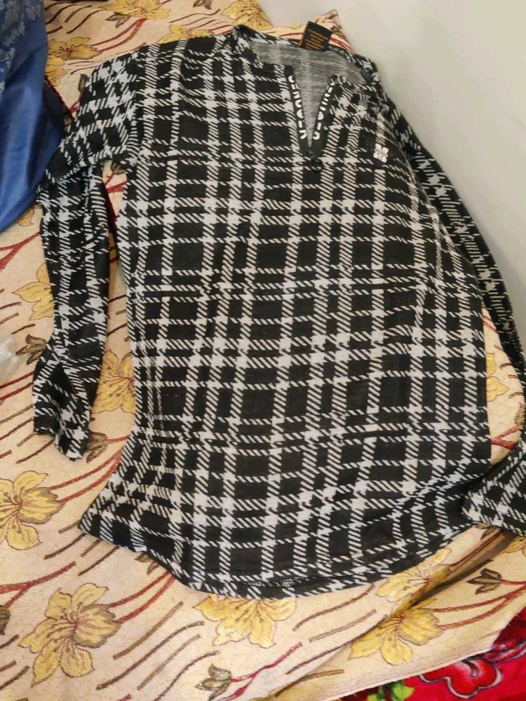 Black &amp; White Plaid Top