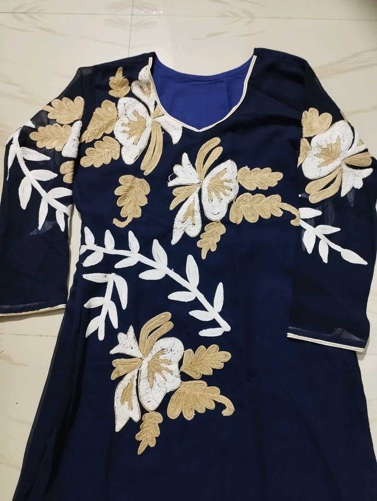 Elegant Embroidered Kurta