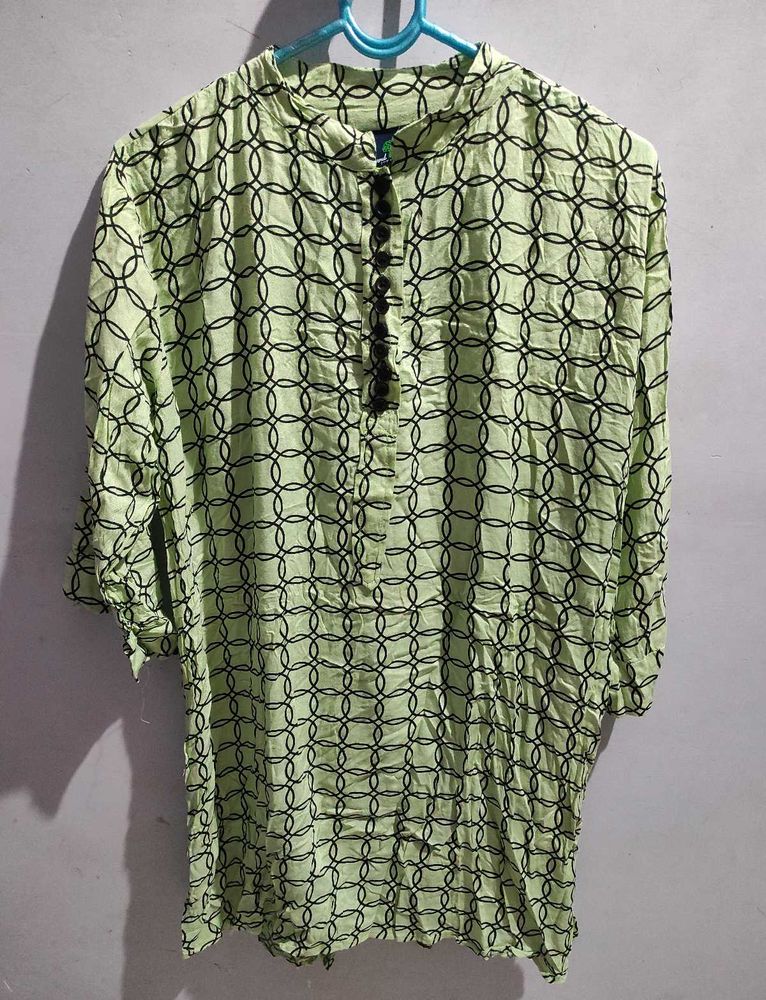 Women&#39;s Short Kurti