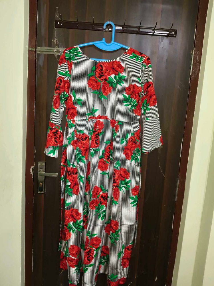 New Modern Stylish Grey Rose Print Long Dress