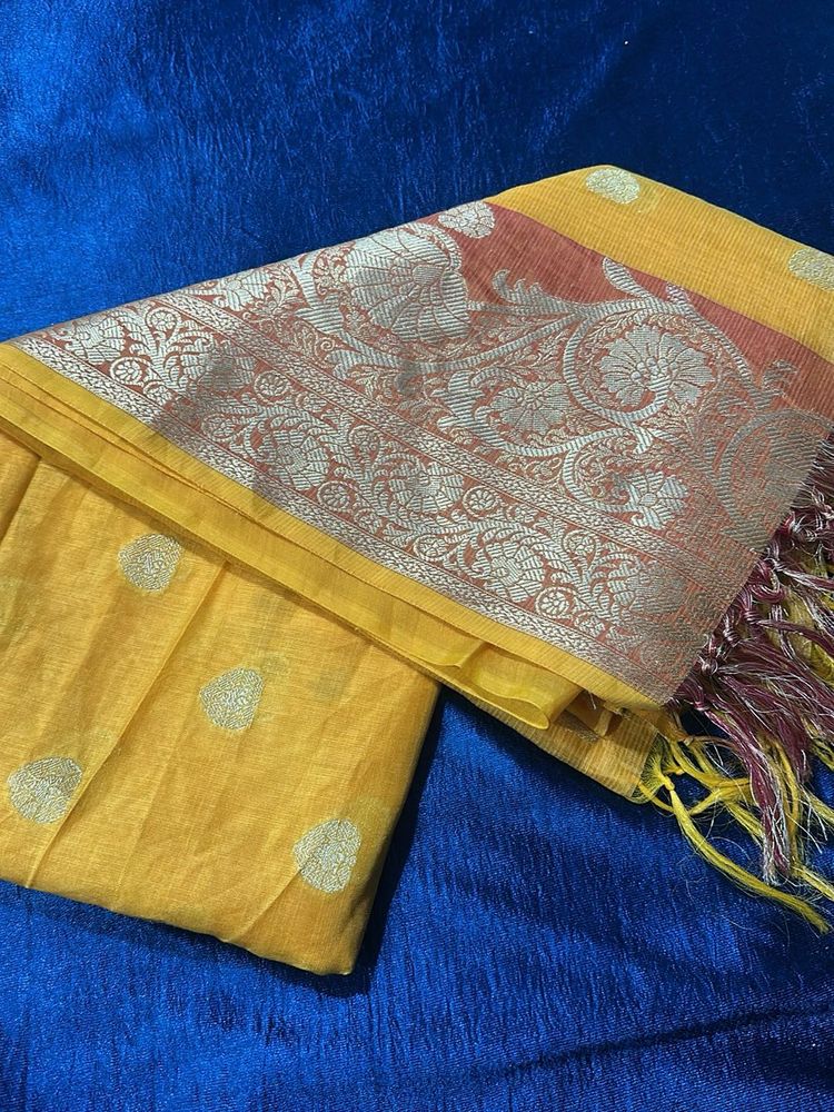 Elegant Banarasi Yellow Dupatta