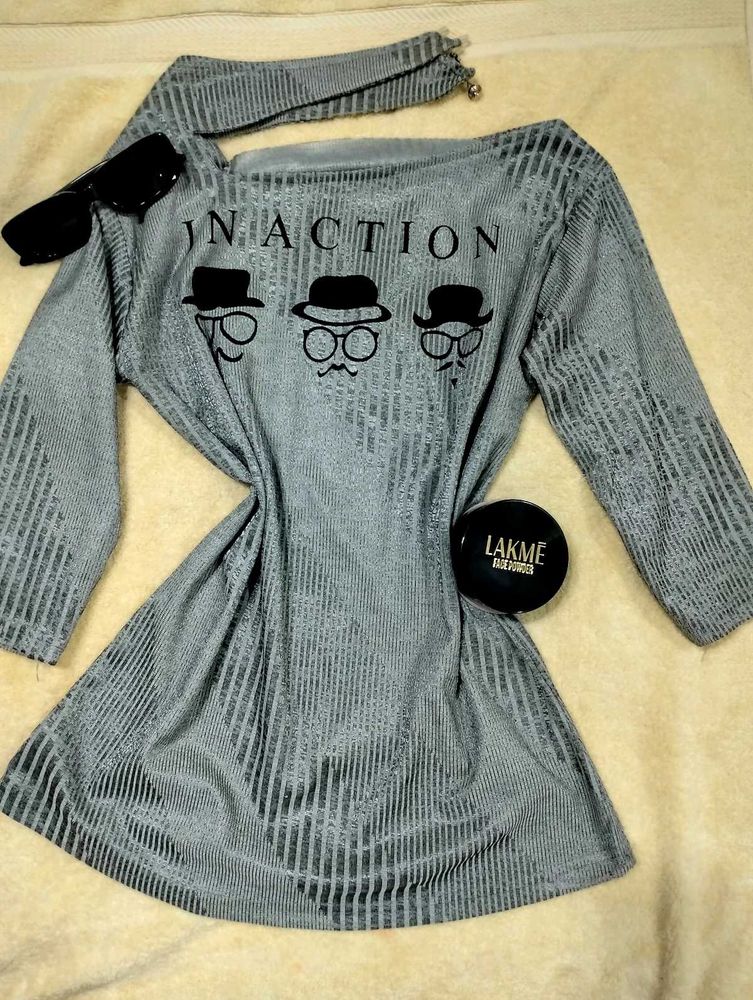 SALE!! PRICE DROP 💅Gray &#34;Inaction&#34; Graphic Top