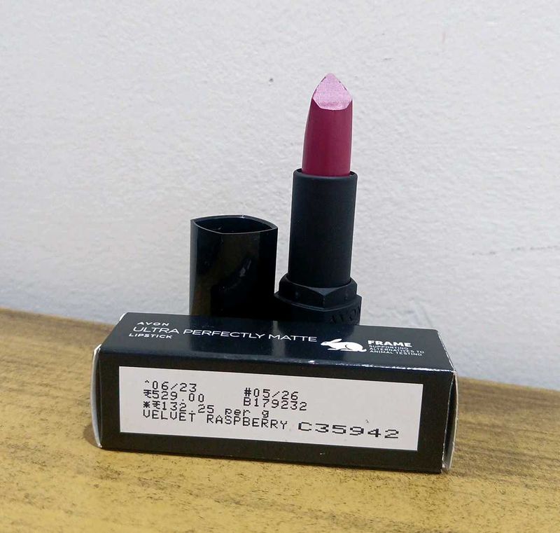 Avon Ultra Perfectly Matte Lipstick