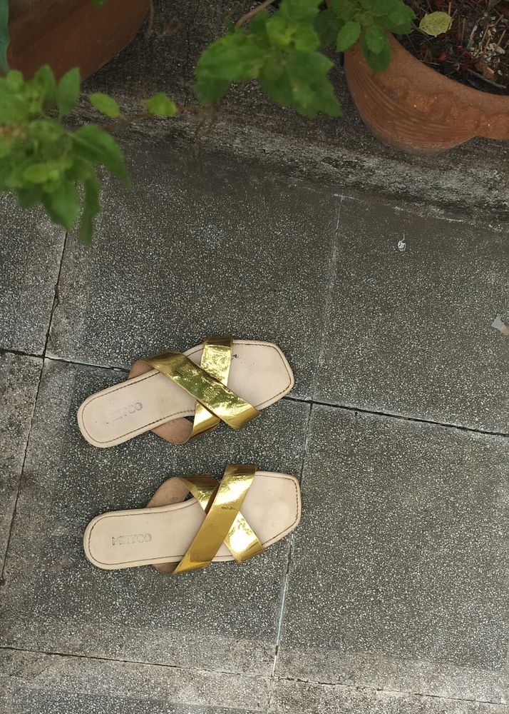 Gold Flats &amp; Chappal
