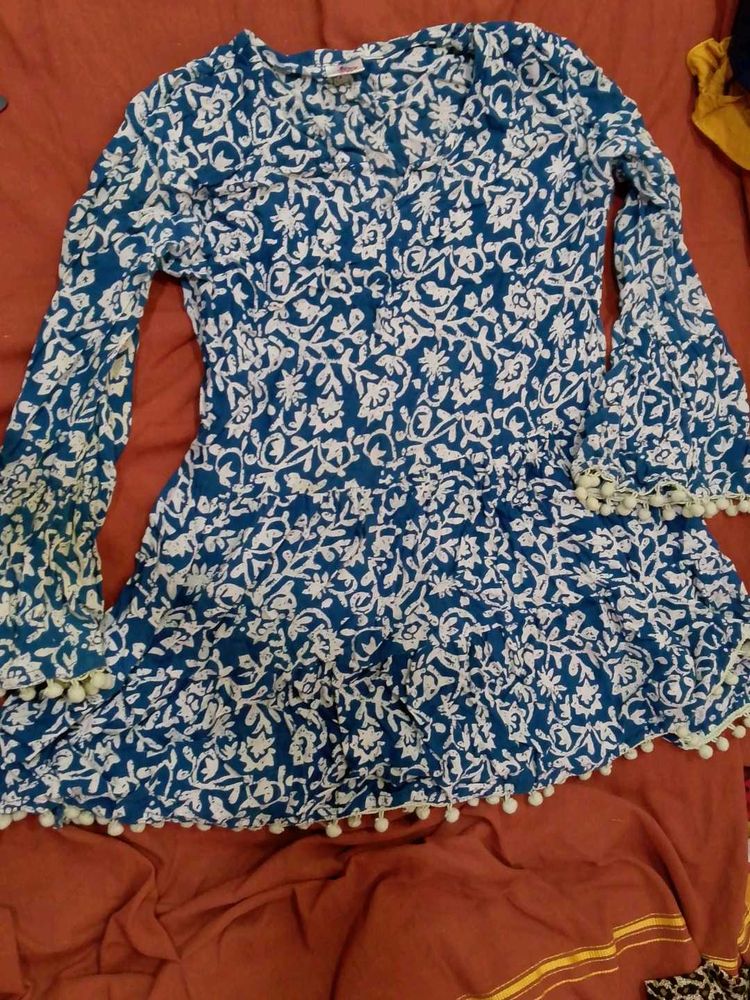 Blue Floral Print Tunic