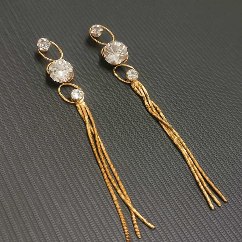 Stylish Earrings To Wear At Western Dresses