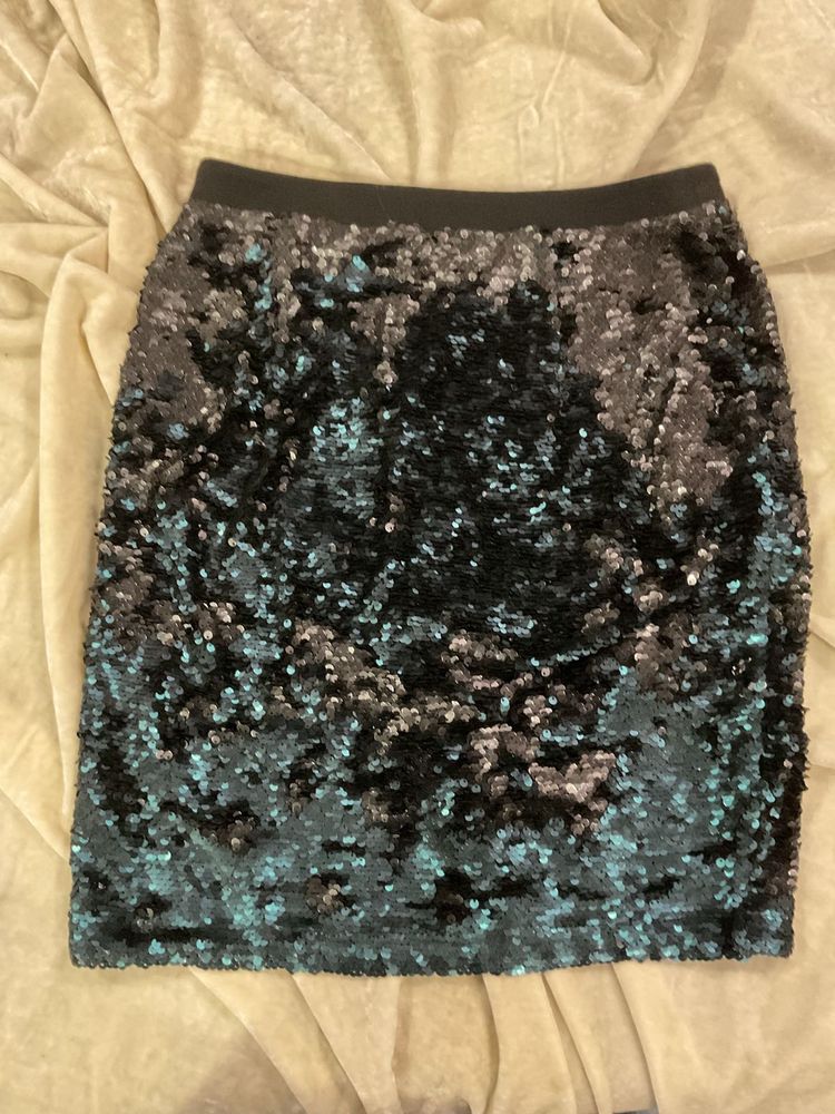 🪩Midnight Sparkle Sequin Skirt🪩
