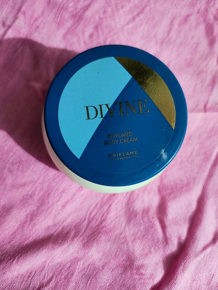 Oriflame Divine Perfumed Body Cream