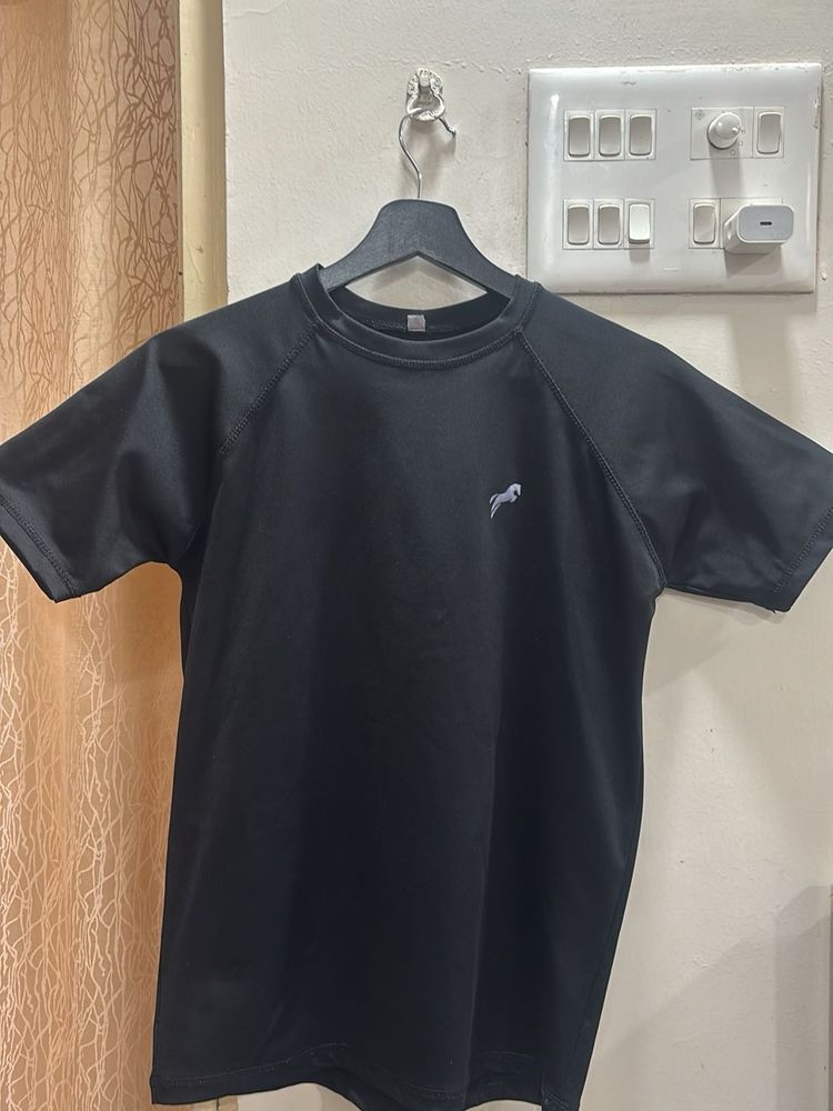 Black T-shirt