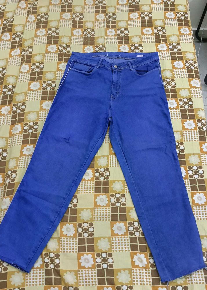 Blue Straight Leg Jeans Men And Women&#39;s
