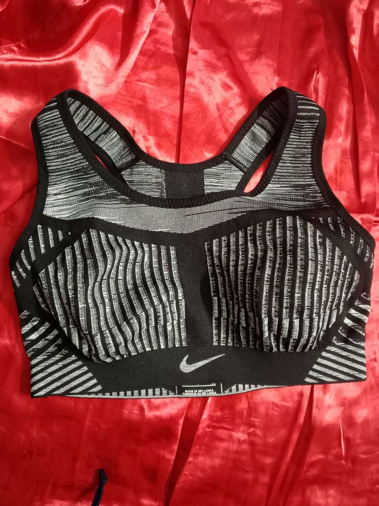 Nike High-Impact Sports Bra