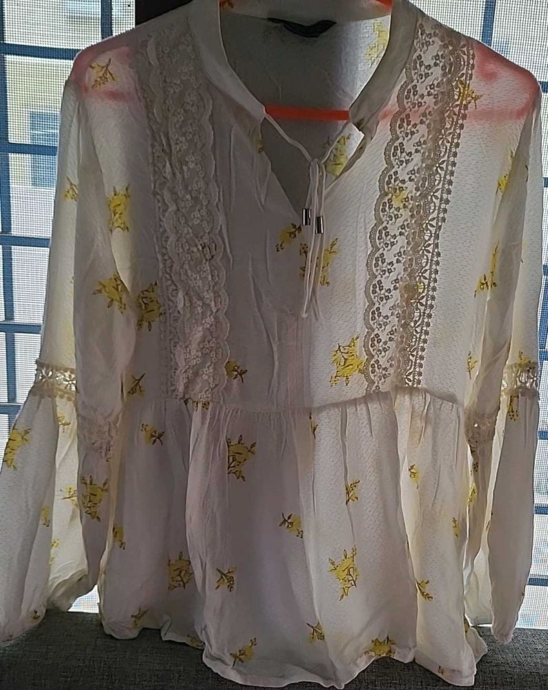 Floral Lace Blouse
