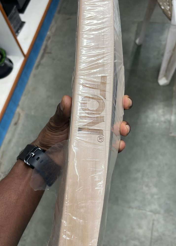 TON Cricket Bat