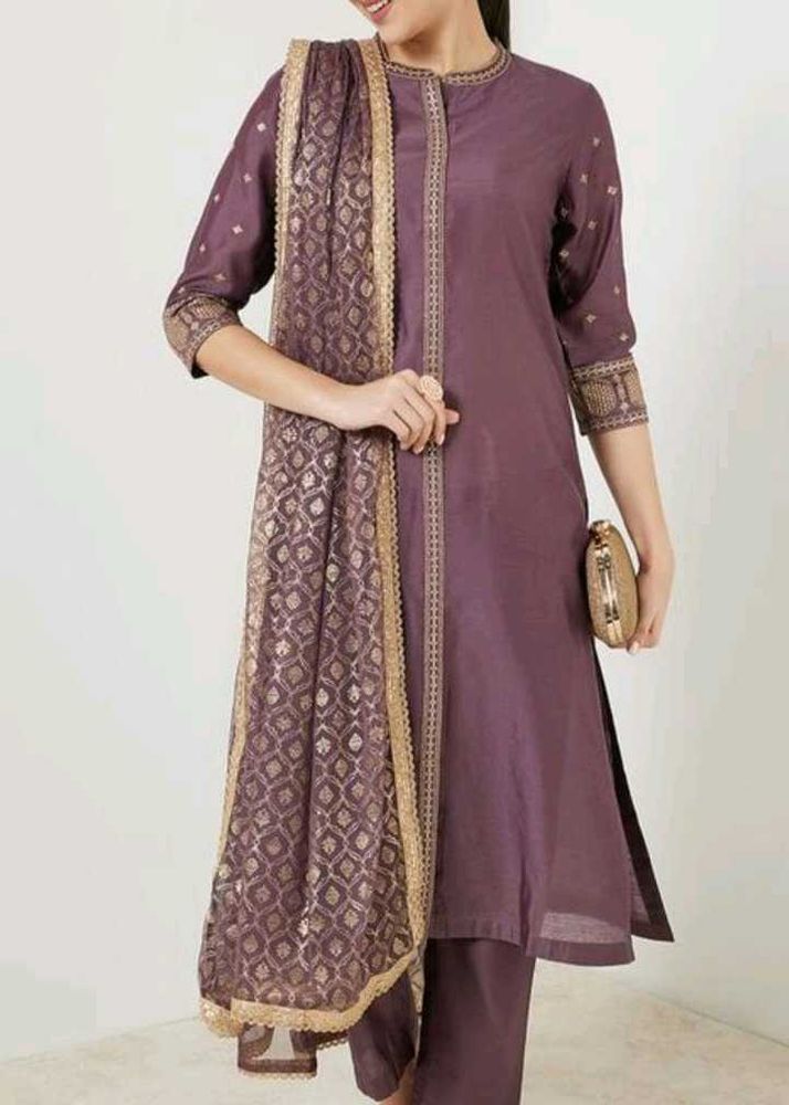 Ethnic Kurta Set With Dupatta