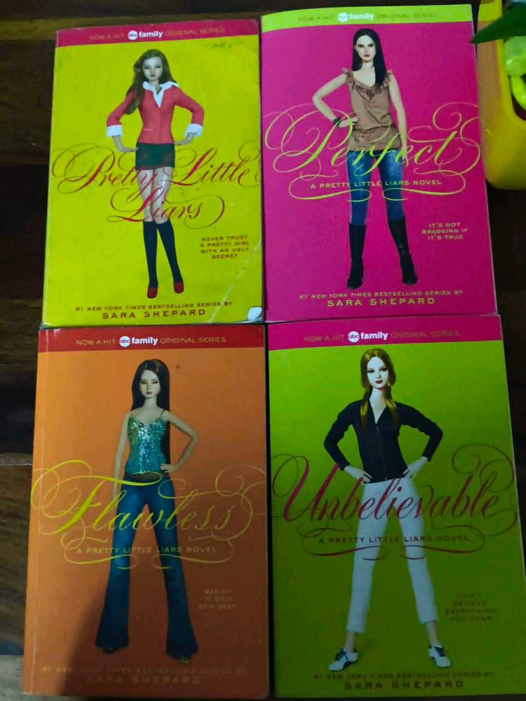 Pretty Little Liars - 4 Book Set