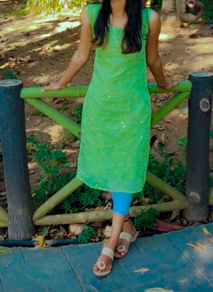 Pista Green Kurti