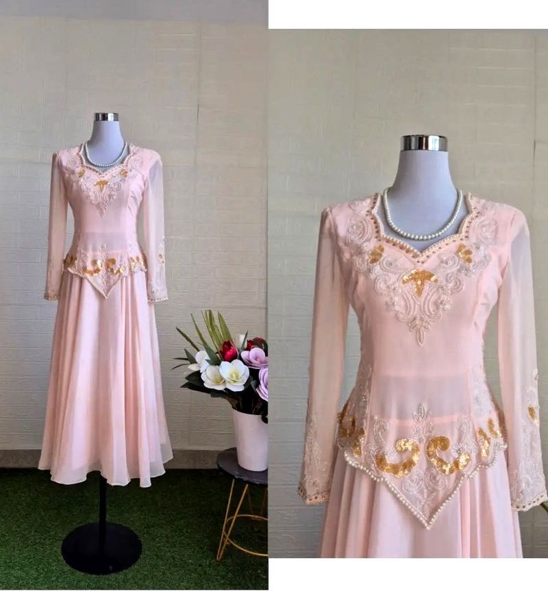 Sale!!Imported Vintage  Embellished Dress✨