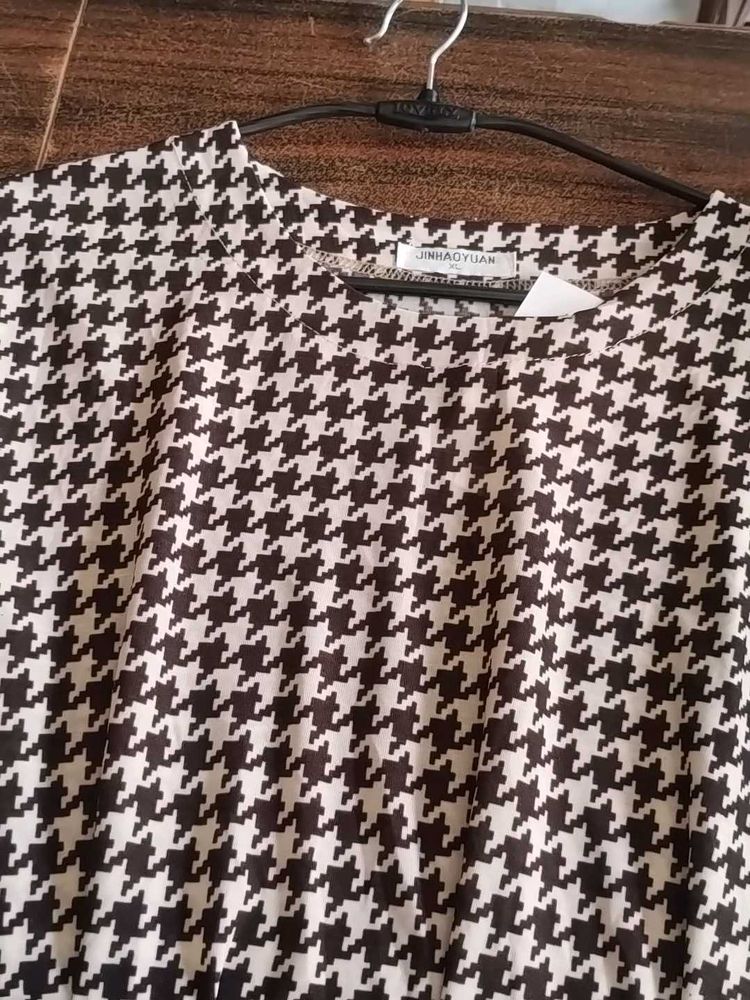 Houndstooth Tshirt