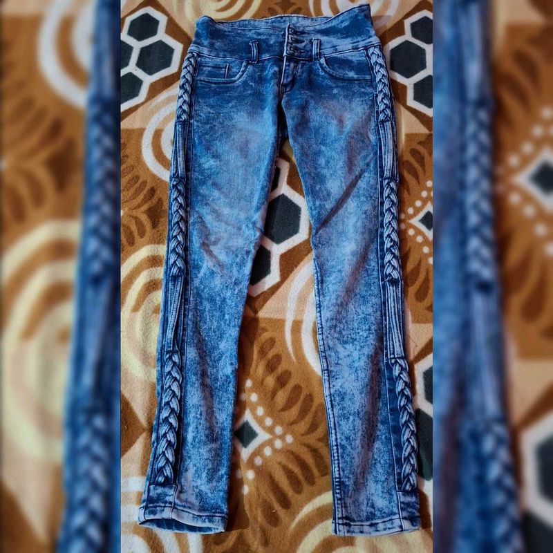 Women&#39;s Jeans