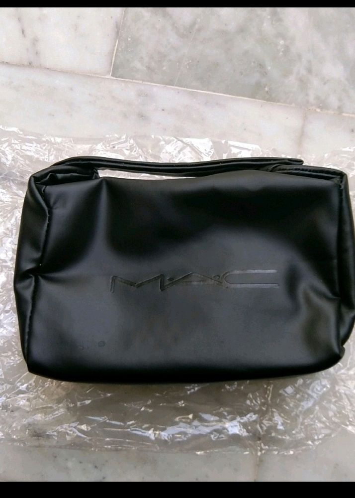 Mac Pouch