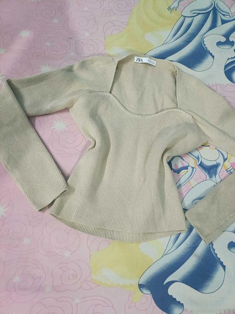 Cream Ribbed Knit Top/Sweater