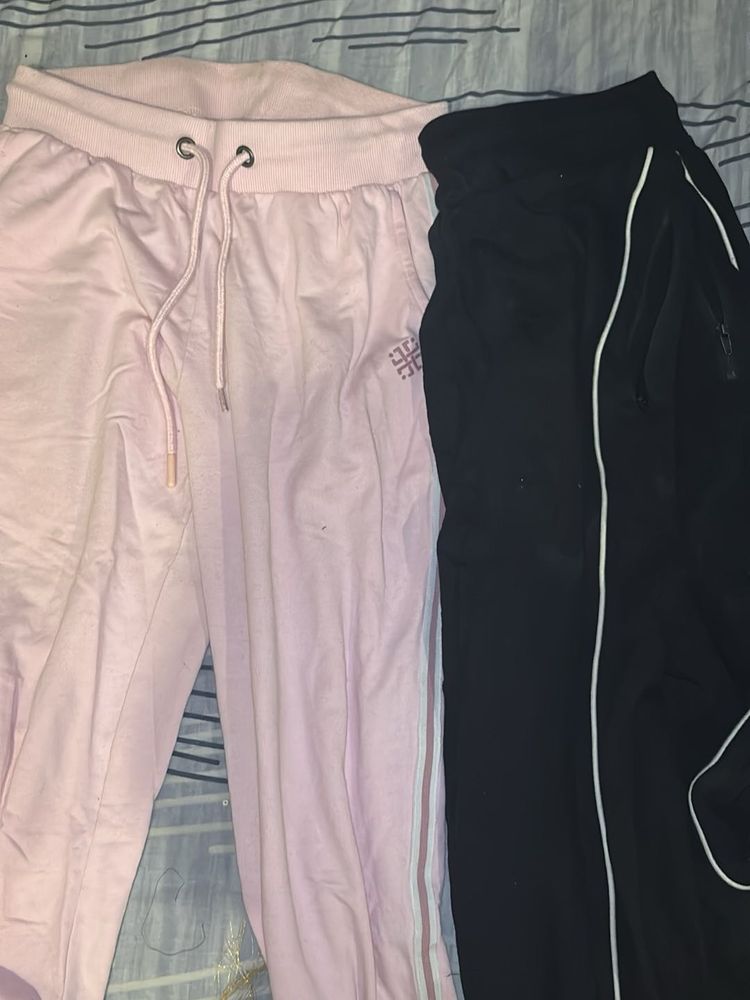 Max set of 2 Capri Joggers