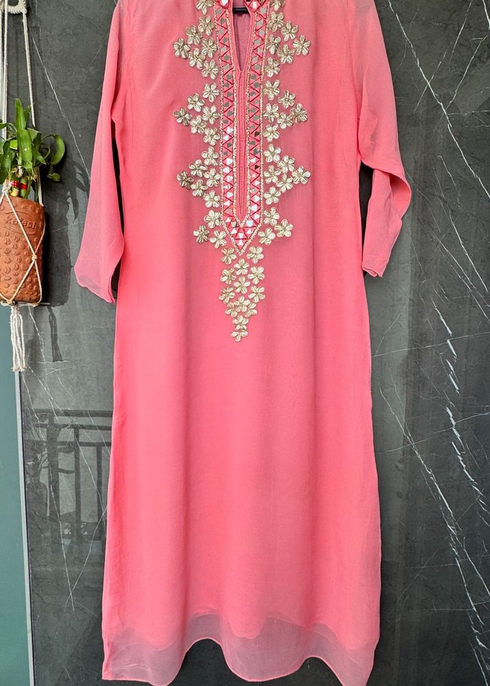Elegant Pink Embroidered Kurti