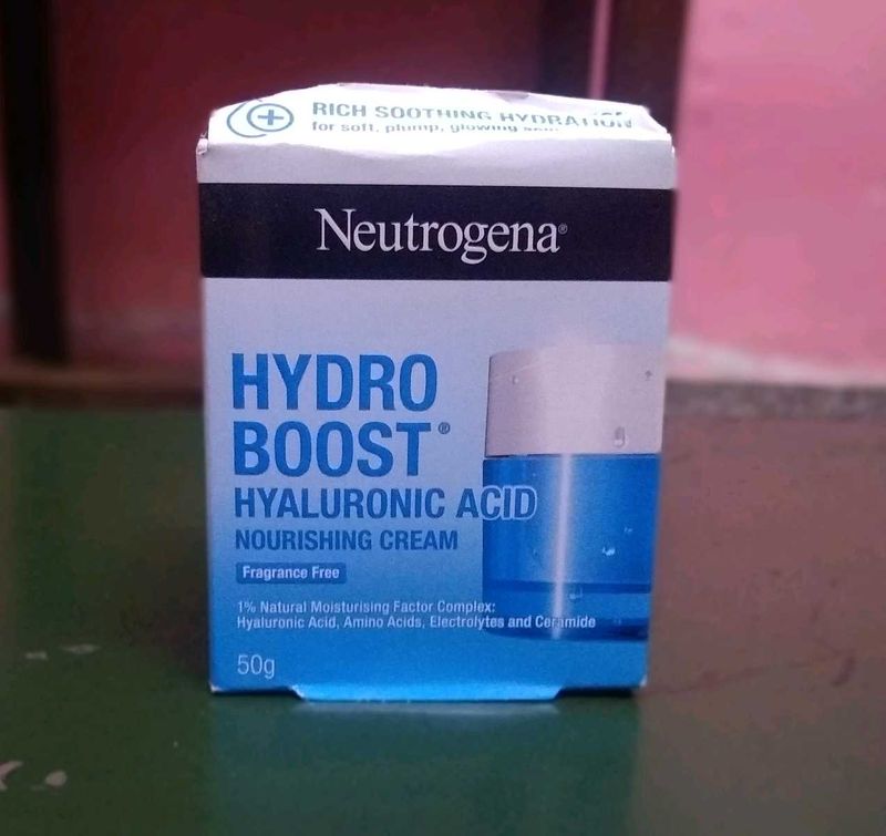 Neutrogena Hydro Boost Nourishing Cream