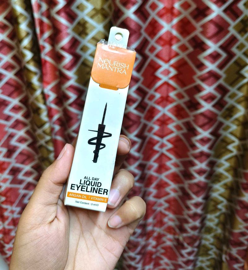 Nourish Mantra Liquid Eyeliner