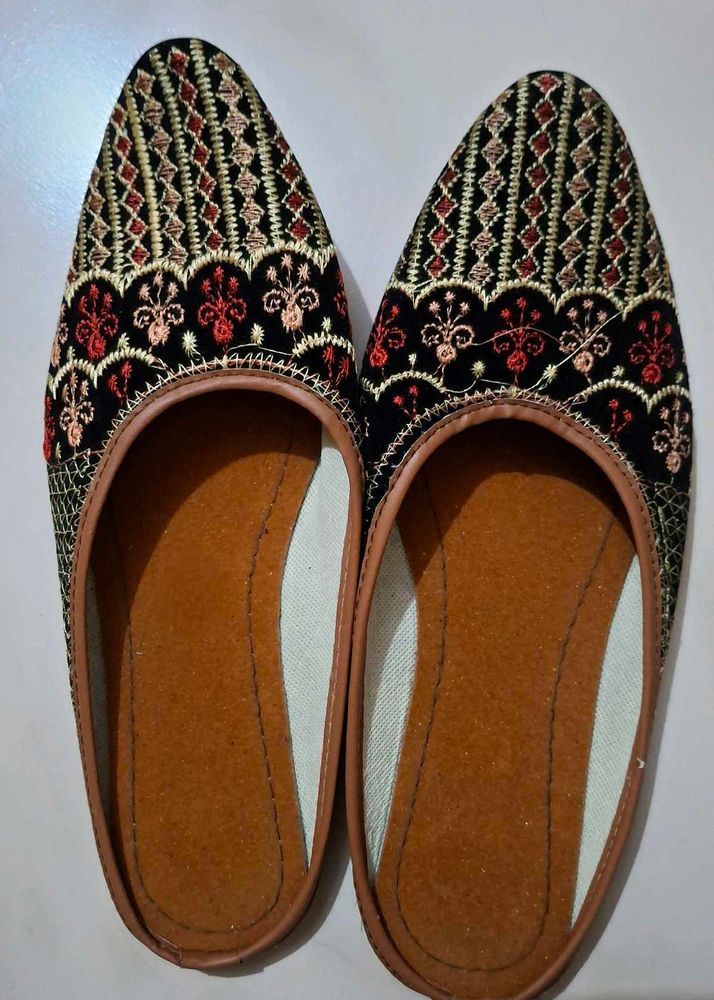 Embroidered Ethnic Slip-On Shoes