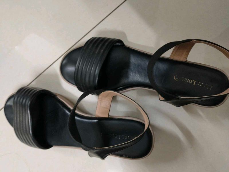 Black Wedge Heels From Marc Loire