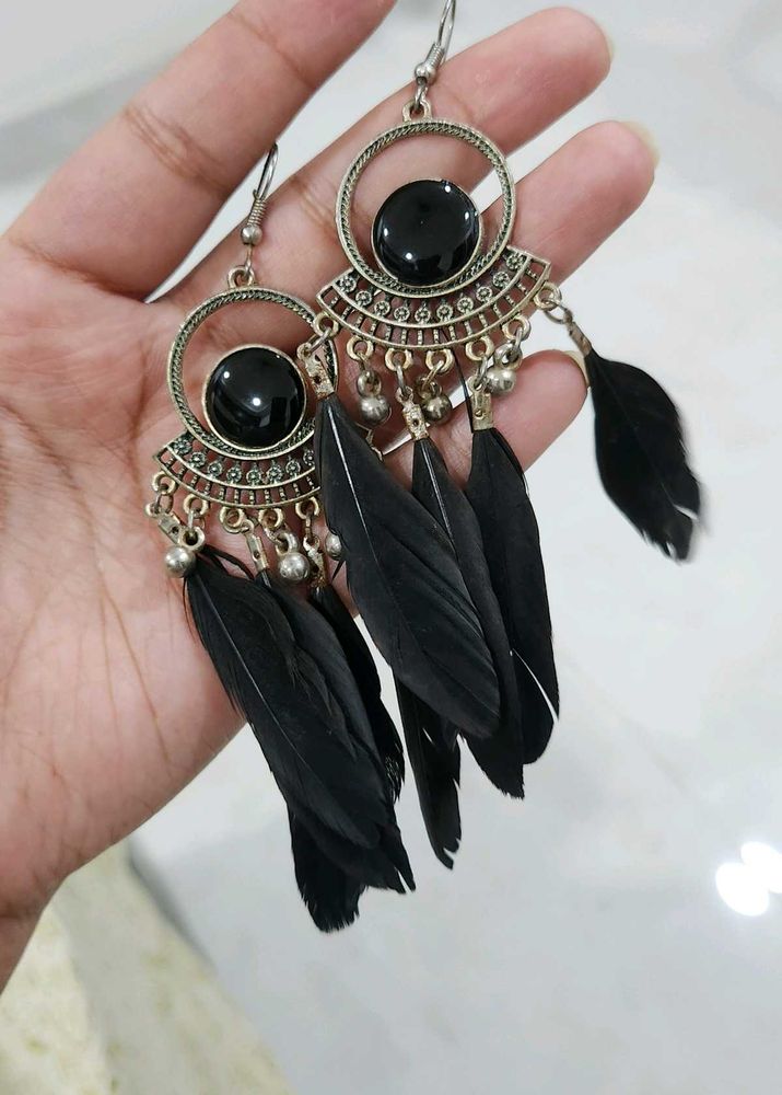 Black Feather Earings