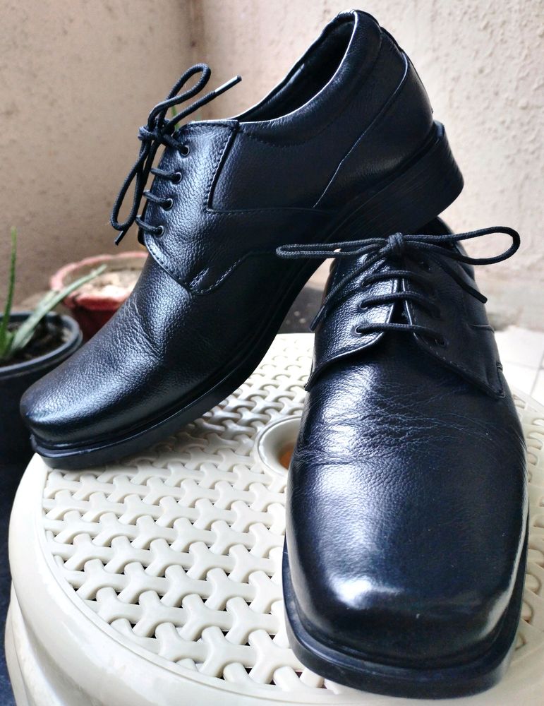 Pure Leather Size 6 Black Shoes