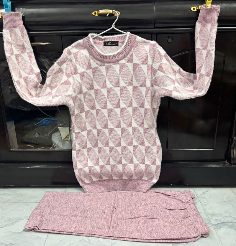 Patterned Sweater &amp; Bottom Set