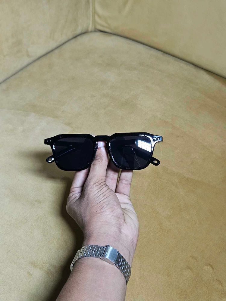 Stylish Black Sunglasses