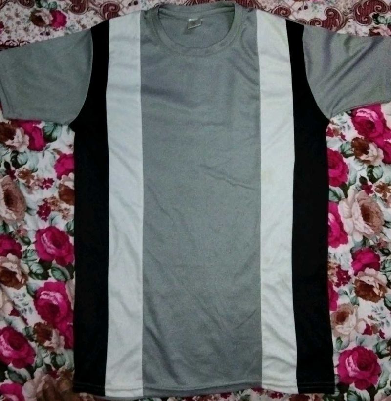 MEN T SHIRT