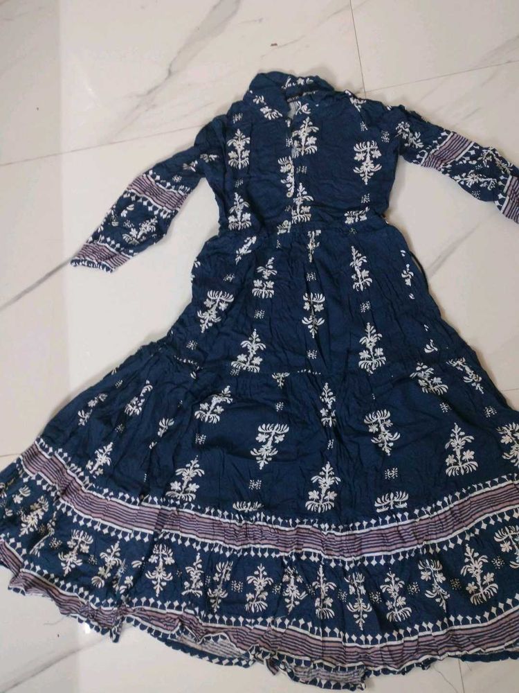 Elegant Blue Ethnic Gown