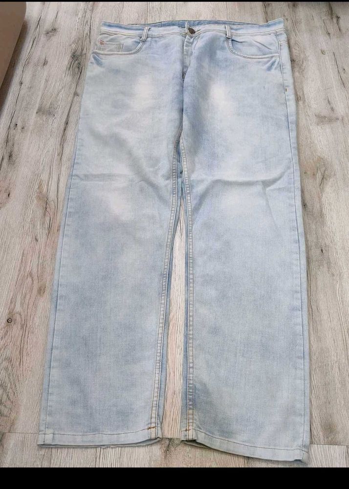 sc4947 Classic Light Wash Jeans size 40