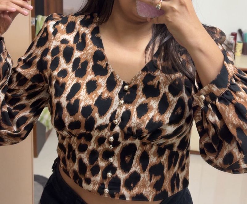 Leopard Print Long Sleeve Top