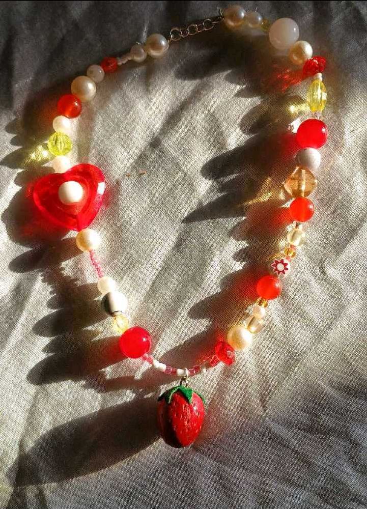 🍓 STRAWBERRY NECKLACE